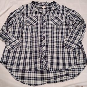 Terra & Sky 2X (20W-22W) Plaid Button Up